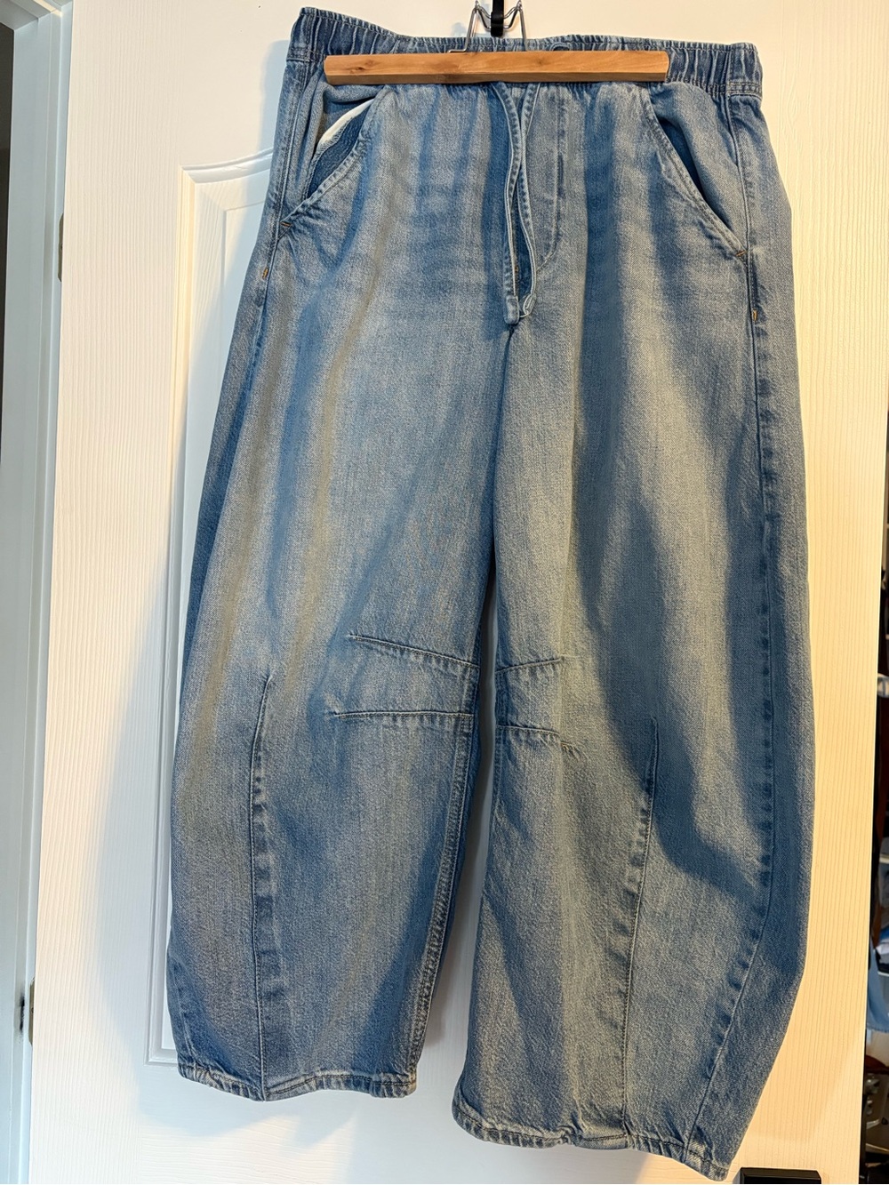 Women’s GAP Barrel Jeans